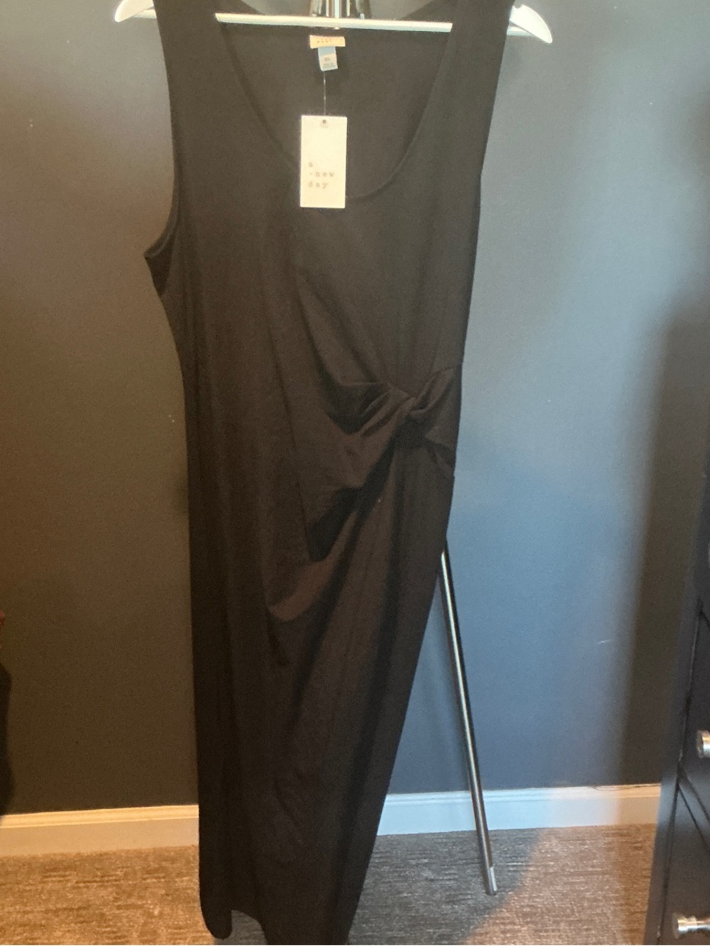 Black Sleeveless Twist-Front Maxi Dress